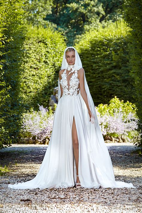 abito da sposa ysl sfilat|abiti da sposa 2021 donna.